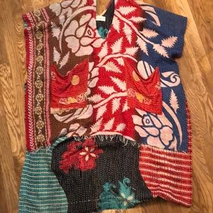 Kantha Bae v- neck tunic with pockets